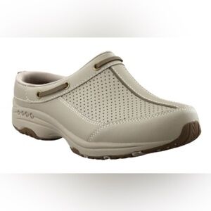 Easy Spirit Women's Triproute Clogs Size 8.5 WW Beige/Tan Leather Slip On Mule